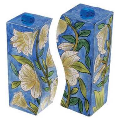 Lilies Fitted Salt & Pepper Shakers